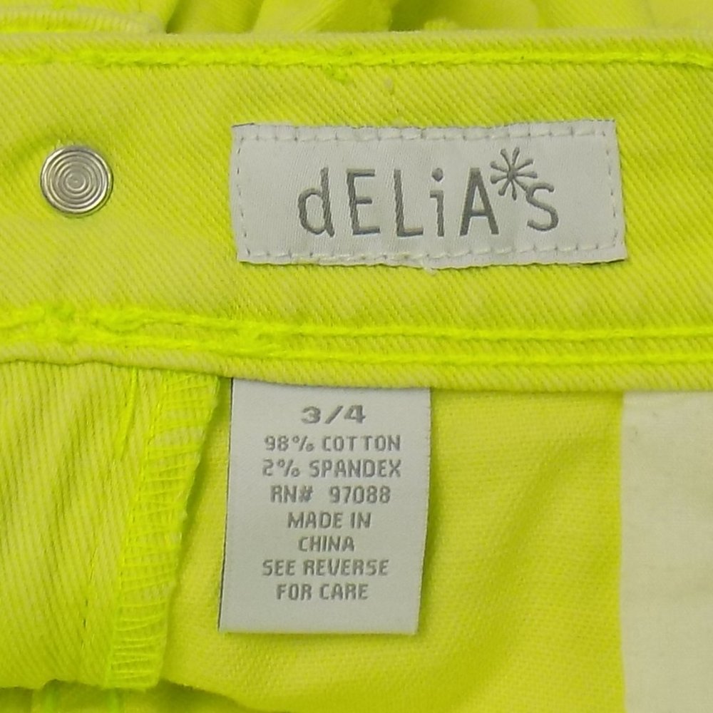 Delia's Taylor Cutoff Denim Shorts Size 3/4 - Picture 7 of 7